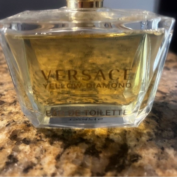 Versace Yellow Diamond Perfume - Picture 4 of 4